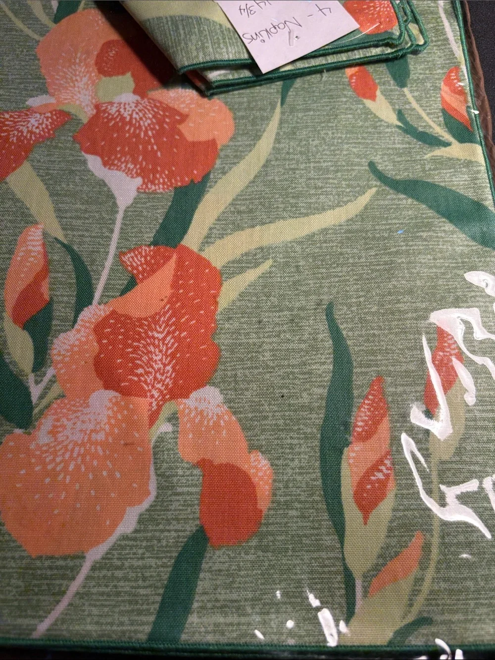 4 Vintage Iris Floral Print placemats & napkins in Sage Green and Coral. VV